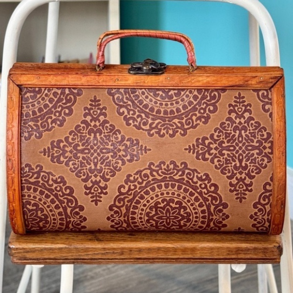 Vintage Style Brown and Tan Handbag